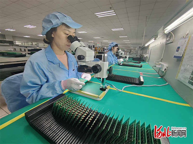 因地制宜發(fā)展新質(zhì)生產(chǎn)力丨九問(wèn)河北新興產(chǎn)業(yè)怎樣上新④ 電子設(shè)備的“心臟”國(guó)產(chǎn)化，在這里如何實(shí)現(xiàn)通訊工程